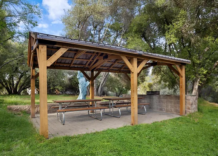 Kid friendly hotel Best Western Plus Yosemite Gateway Inn