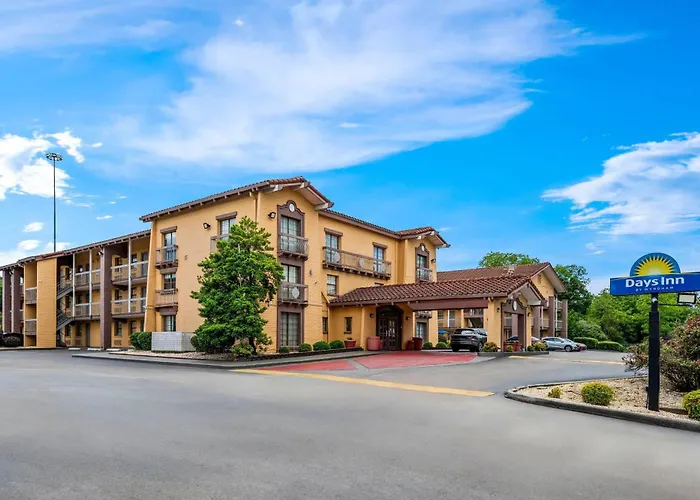 Days Inn By Wyndham Birmingham/West