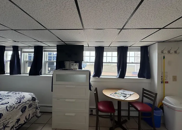 Boutique hotel only: The Beach House