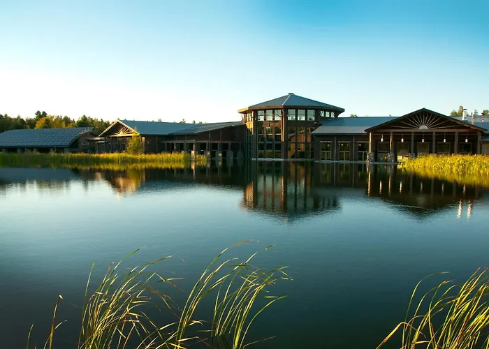 Pets Allowed Hotel Voco Saranac Lake Ny - Waterfront By Ihg