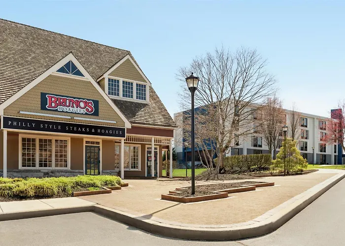 3 star hotels Hampton Inn Lancaster