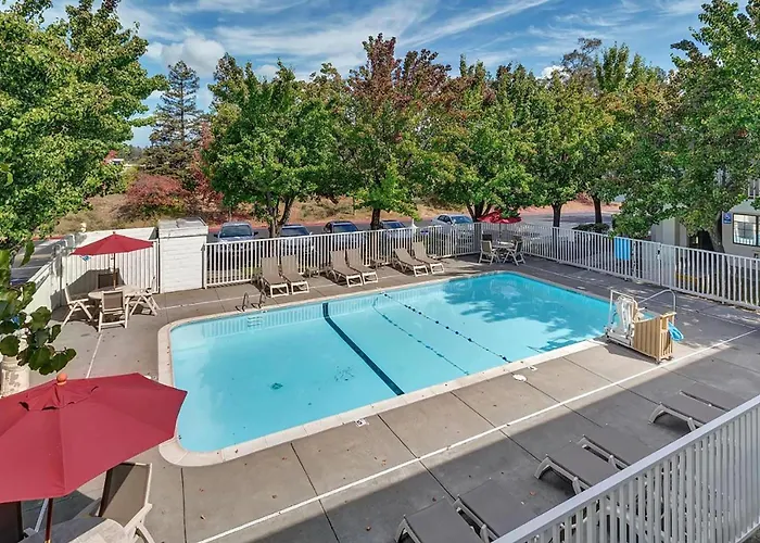 Motel 6-, Ca - North