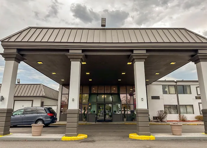 Hotel with pool: Motel 6 Rochester, Ny - Airport