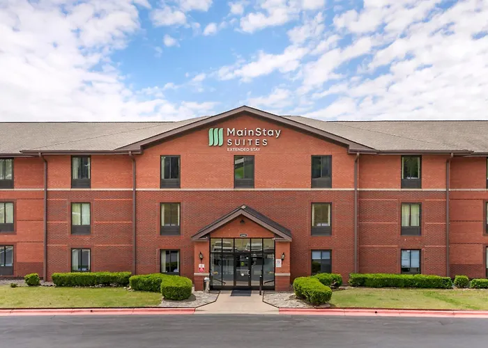 Pet Friendly hotel: Mainstay Suites Little Rock West Near Medical Centers