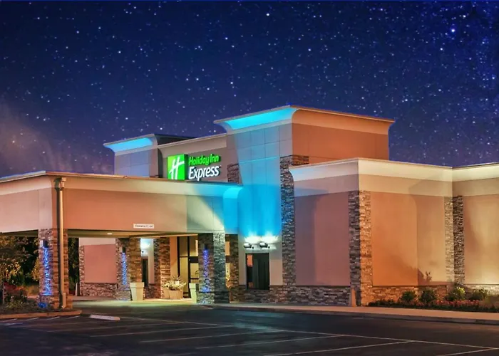 Jacuzzi hotel: Holiday Inn Express Little Rock-Airport By Ihg