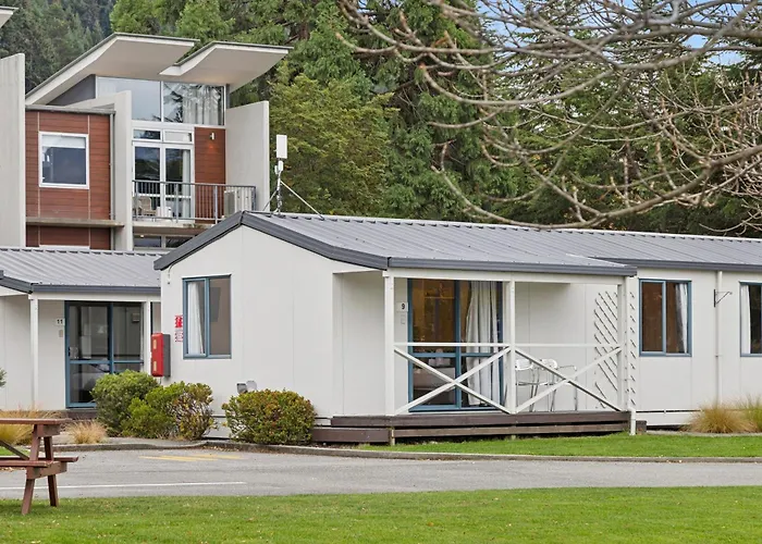  Hampshire Holiday Parks - Queenstown Lakeview