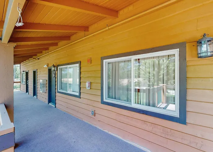 Villa: Chula Vista Villas