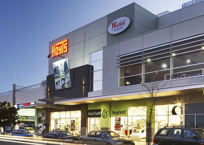 Tower Junction Motor Lodge- Motel With Airport And Railway Station Shuttle Service- Best Location - Close To Westfield Mall, Tower Junction Shopping Centre, Restaurants, Cafes Etc