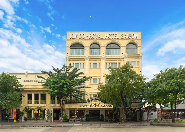  Royal Saigon