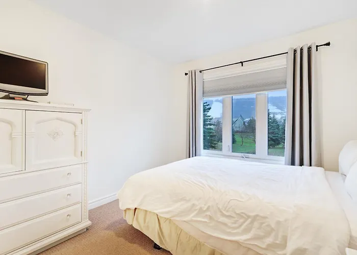 Villa: Sierra Lane 120