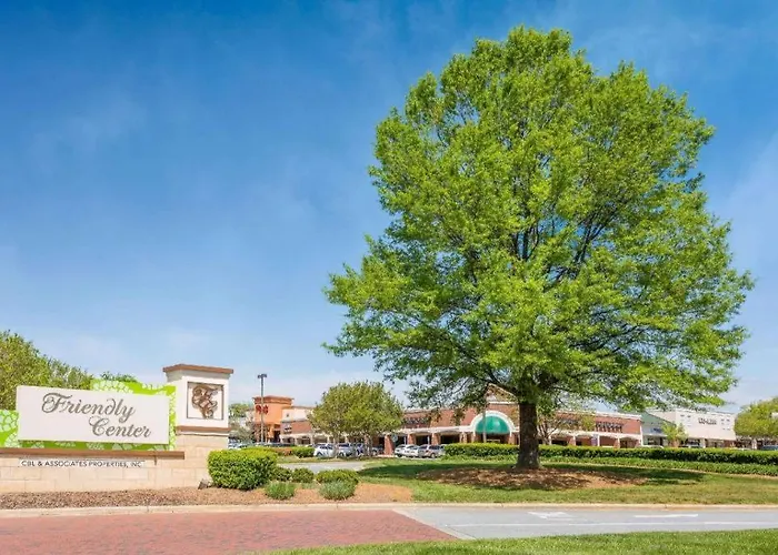Clarion Pointe - Coliseum Area