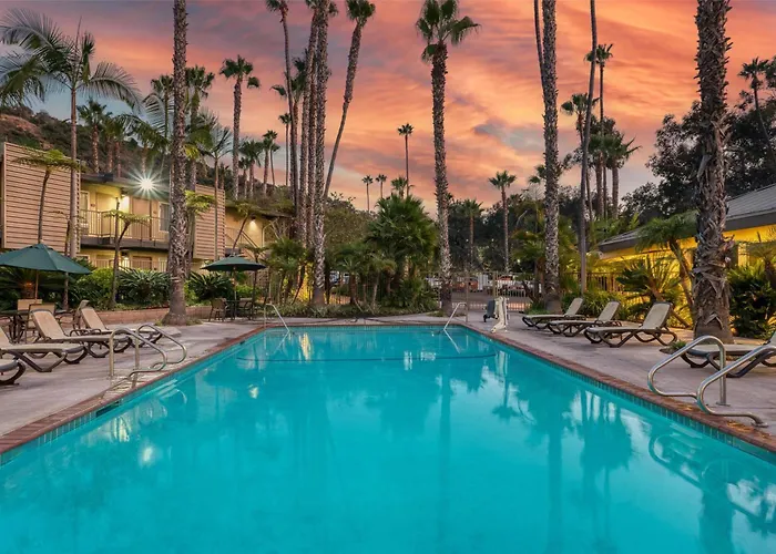 Ping Pong hotel: Best Western Seven Seas