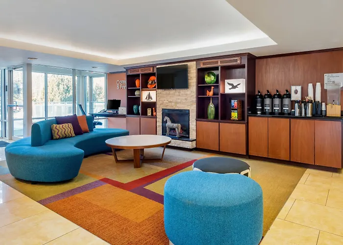 Cheap hotels Fairfield By Marriott Inn & Suites Portland Maine Airport