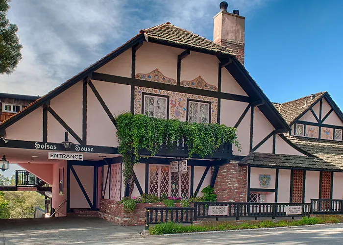  Hofsas House