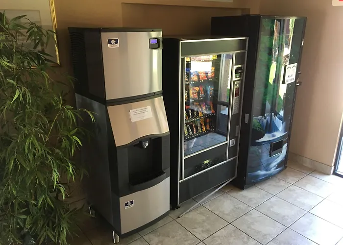 Americas Best Value Inn & Suites Ft Collins E At I-25