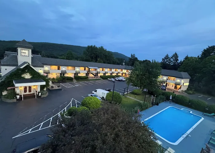 The Black Mountain Inn