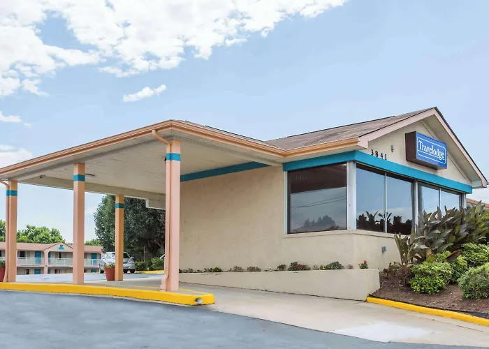 Travelodge By Wyndham Ridgeway Martinsville Area