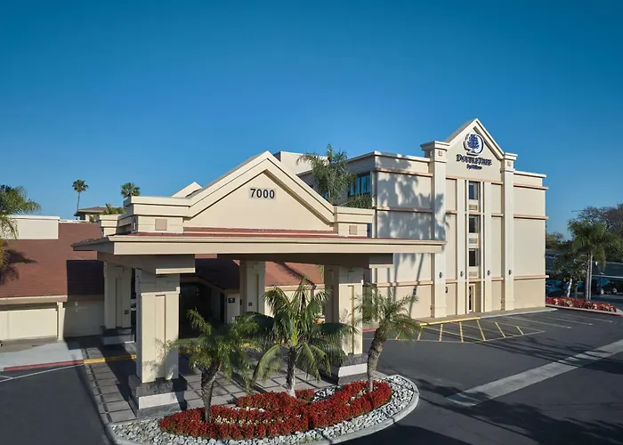 Hotel near College: Doubletree By Hilton Buena Park