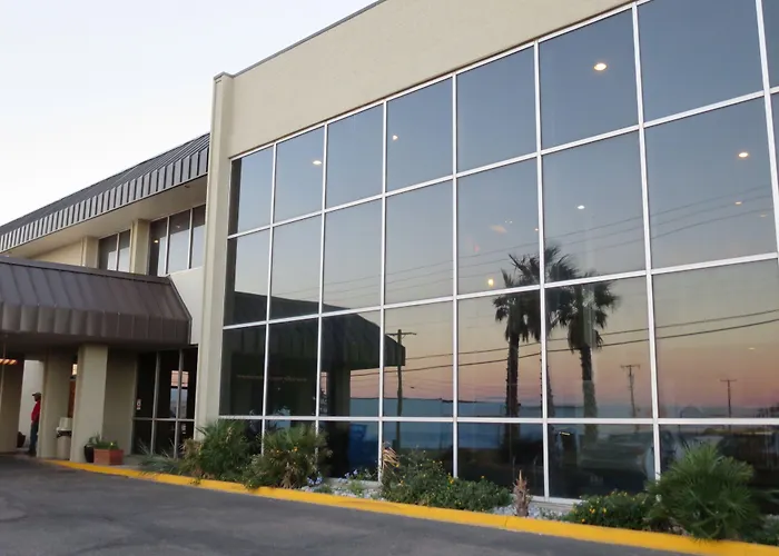 Cheap hotel: Wyndham Garden Midland