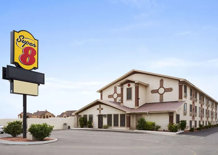 Family Hotel: Super 8 By Wyndham Carlsbad