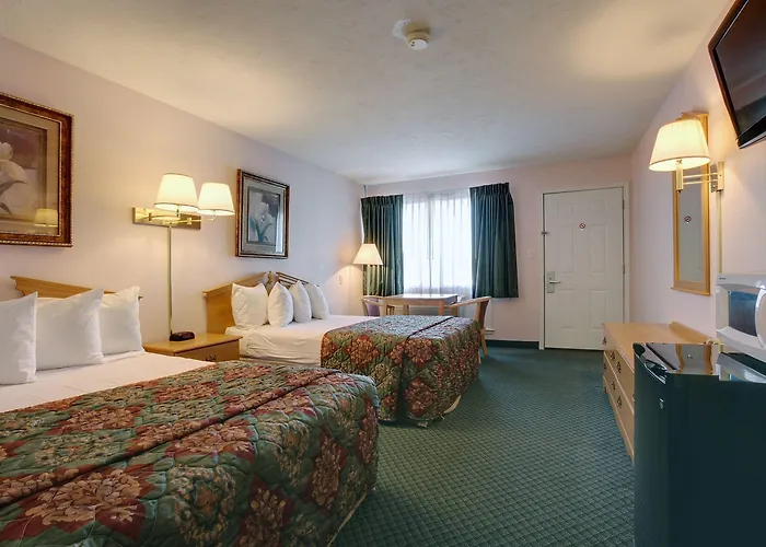 Pet Friendly hotel: Americas Best Value Inn Uvalde