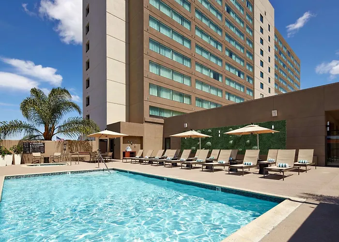  Hilton San Diego Mission Valley
