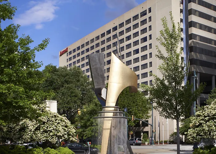 Central hotel: Marriott Columbia