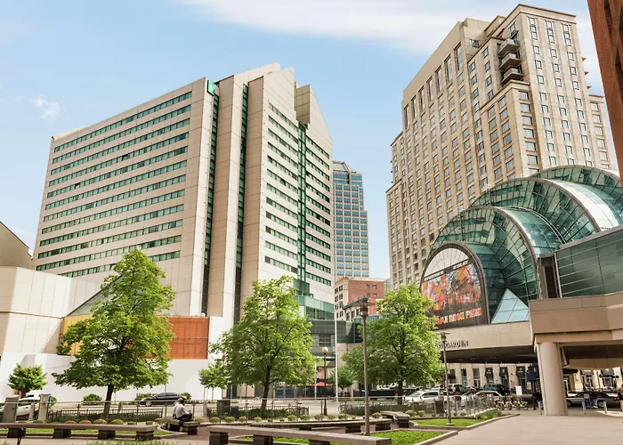 3 star hotel: Embassy Suites By Hilton Indianapolis Downtown