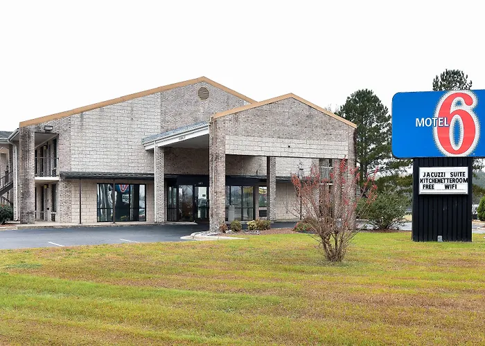 Motel 6-Kenly, Nc