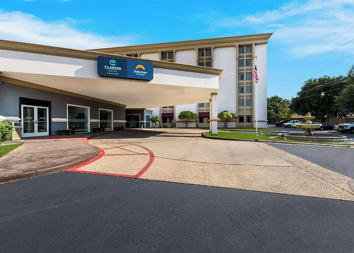 Golf hotel: Clarion Hotel San Angelo Near Convention Center