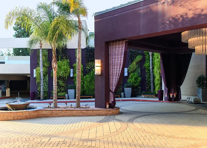 Airport Hotel: Avenue Of The Arts Costa Mesa, A Tribute Portfolio Hotel