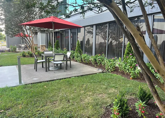 Beach hotel: Holiday Inn Nashville Downtown - Stadium By Ihg