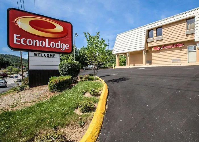 Econo Lodge Biltmore