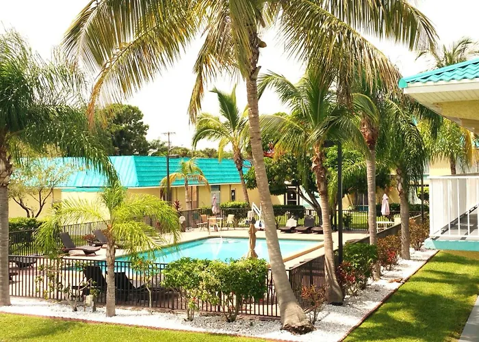 Golf hotel: Days Inn & Suites By Wyndham Fort Pierce Midtown