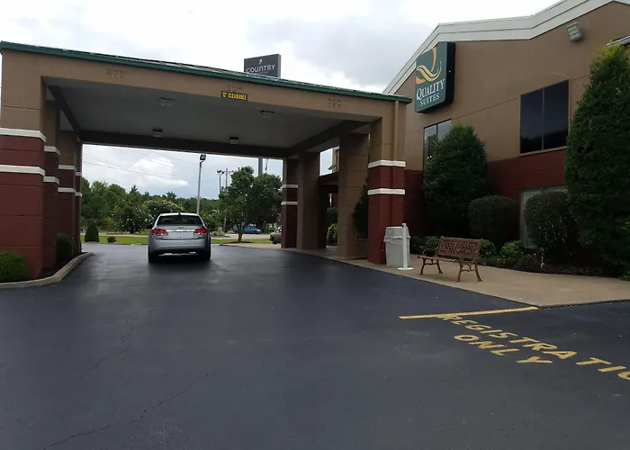 Quality Suites I-24