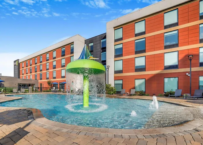 Pet Friendly hotel: Home2 Suites By Hilton Pigeon Forge