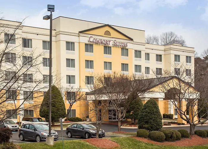 Hotel with pool: Comfort Suites Gastonia - Charlotte