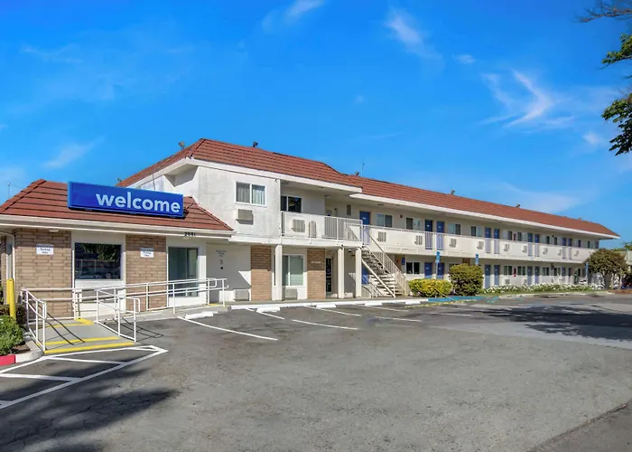 Cheap hotel: Motel 6-San Jose, Ca - Airport