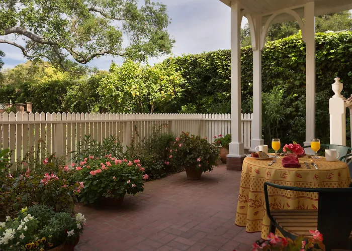 Cheshire Cat Inn & Cottages