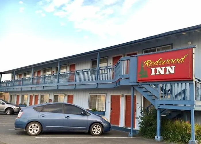 Cheap hotel: Redwood Inn