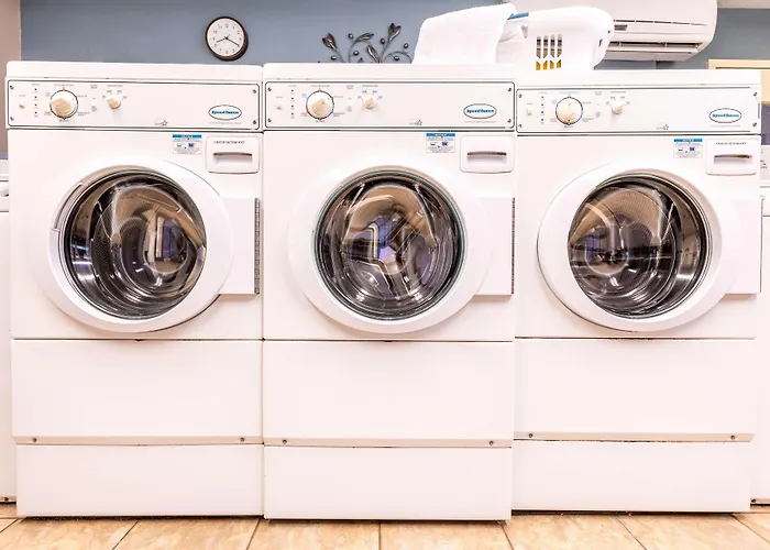 Hotel with Tennis: Sonesta Simply Suites Jacksonville