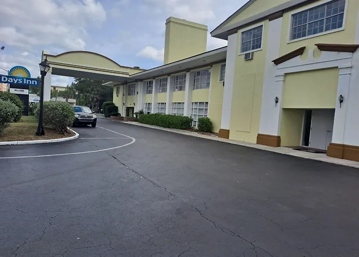 Hotel: University Inn