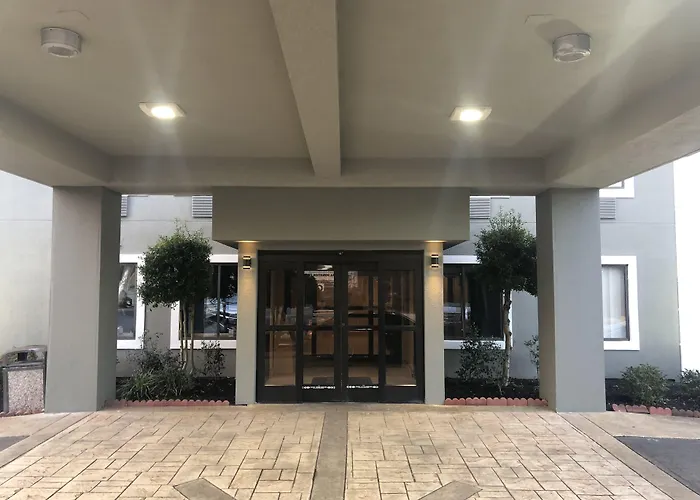 Cheap hotel: Quality Inn & Suites Chattanooga West Near Lookout Mountain