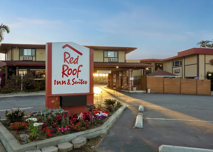 Red Roof Inn & Suites