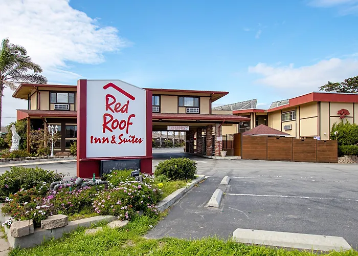 Red Roof Inn & Suites
