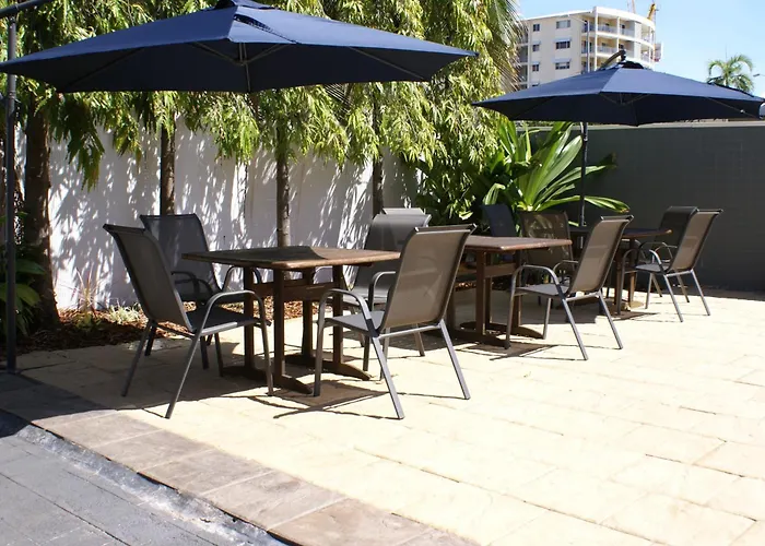 Darwin Poinciana Inn