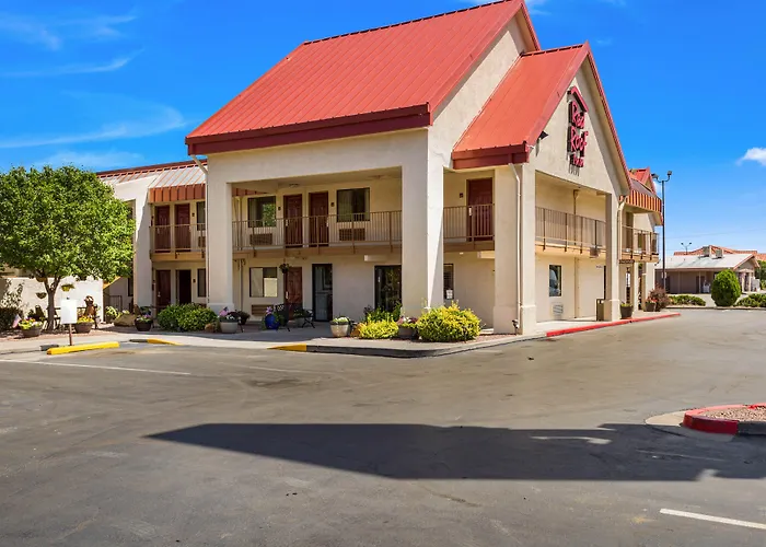 Cheap hotel: Red Roof Inn Gallup - Pet Friendly