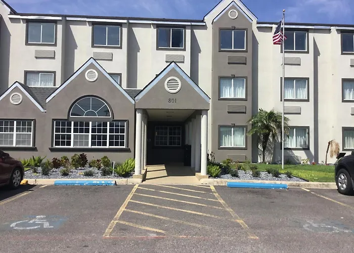 Hotel: Motel 6-Mcallen, Tx - East