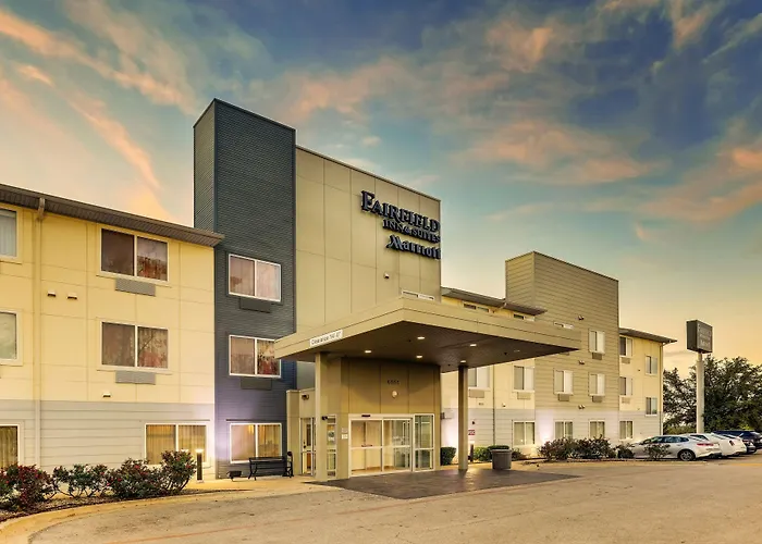 Fairfield Inn & Suites By Marriott Fort Worth I-30 West Near Nas Jrb