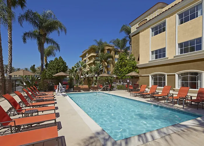 Kid friendly hotel Anaheim Portofino Inn & Suites
